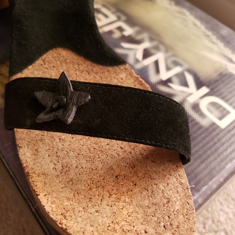 DKNY JEANS Ladies size 7 cork and suede wedge sandal - Picture 6 of 6